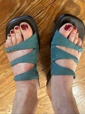 Clarks Teal Strappy Women’s Sandals